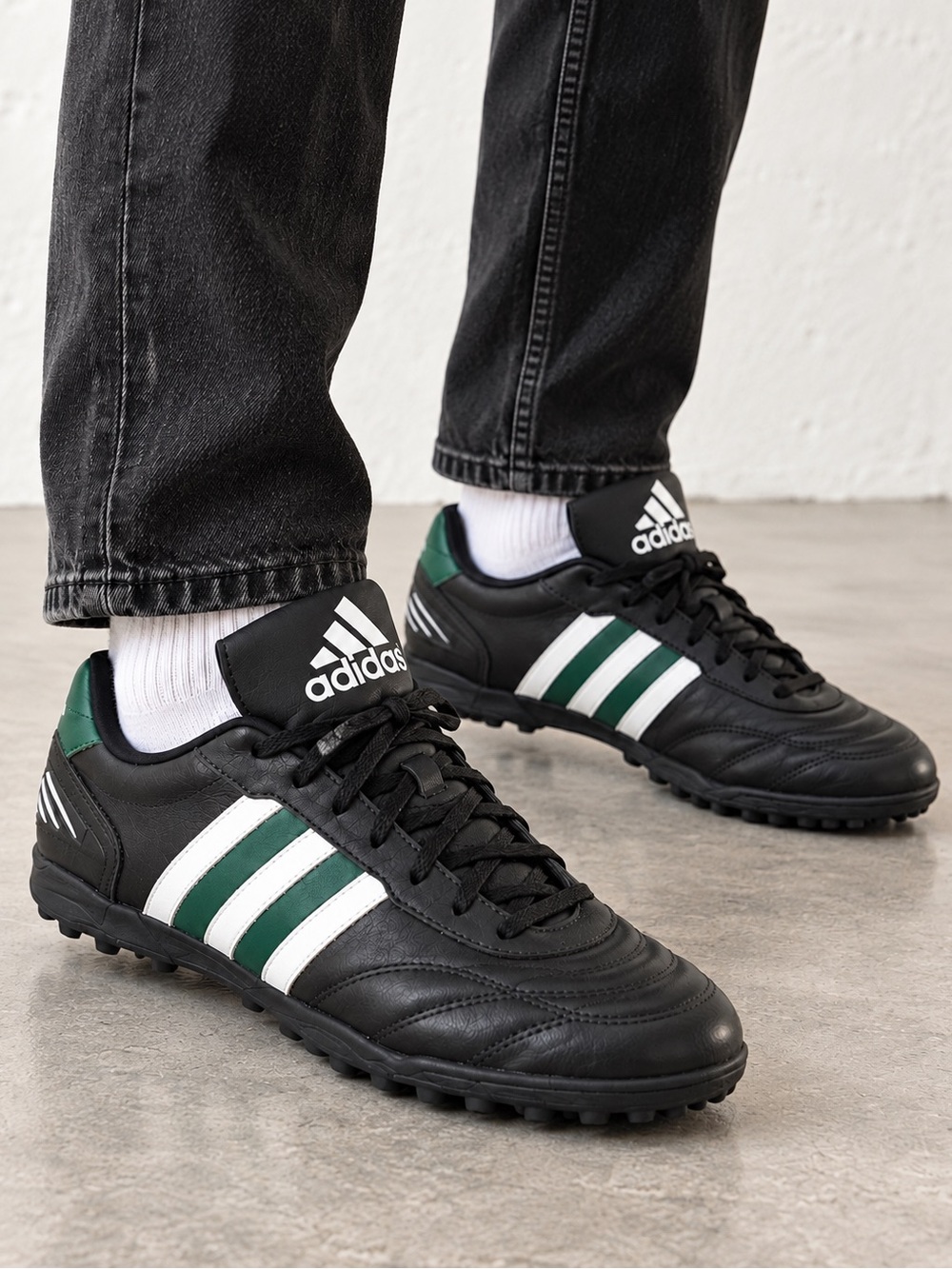 Adidas Vintage Turf Soccer Shoes Black Green White Men’s 7 Women’s 8 Y2K